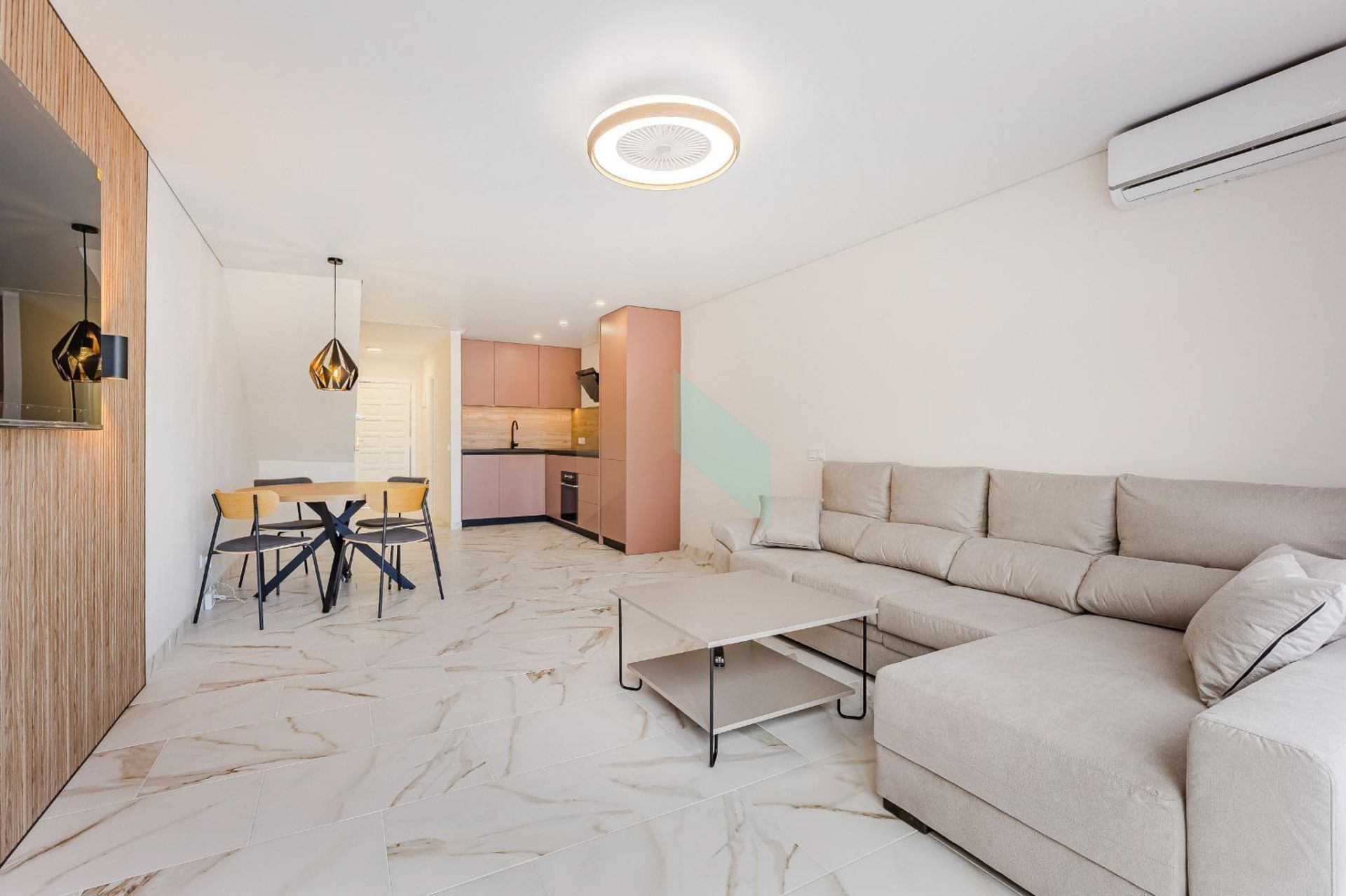 2 Schlafzimmer – Duplex – Costa del Silencio
