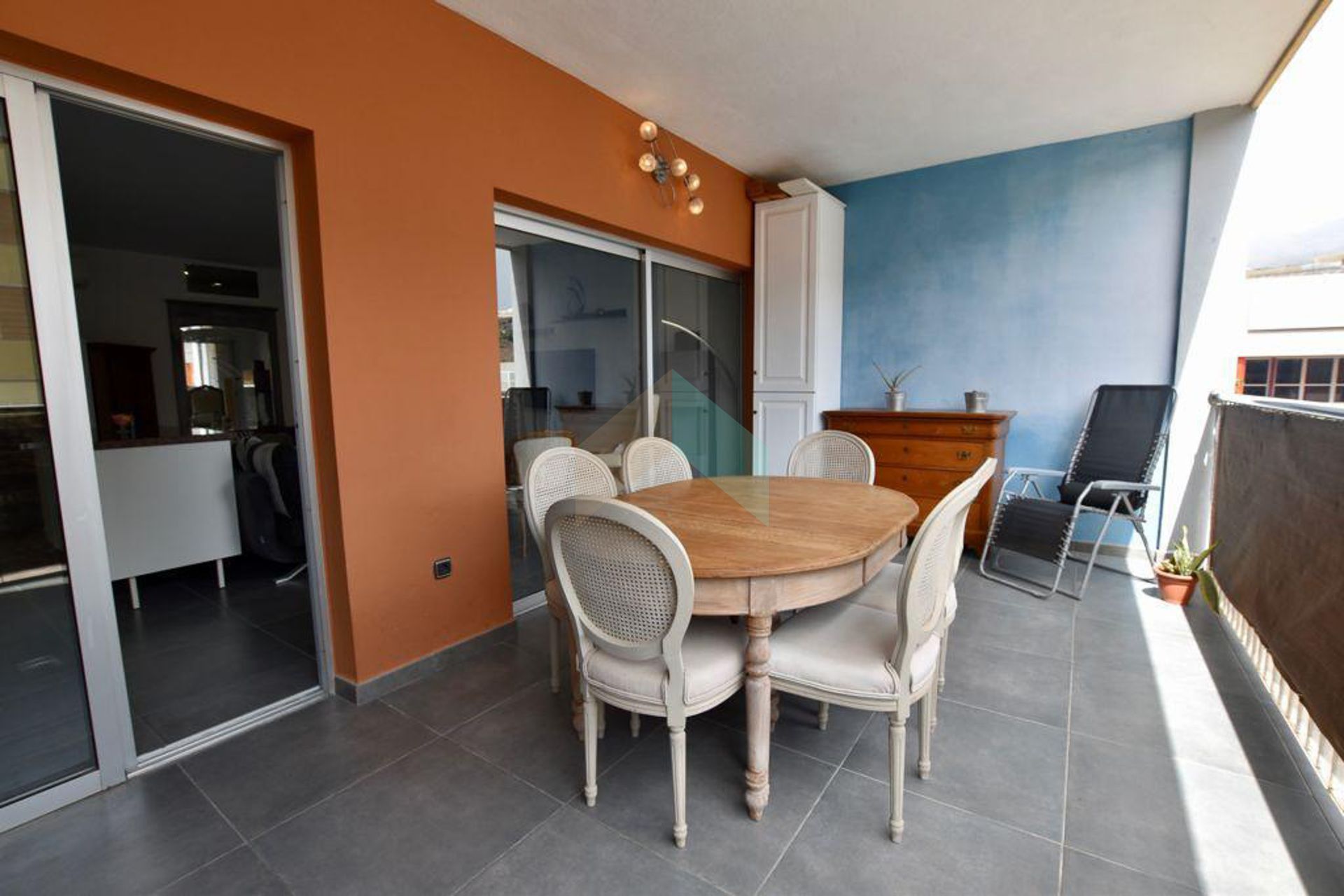 Spacious Apartment in Alcalá – 3 Bedrooms Near the Beach