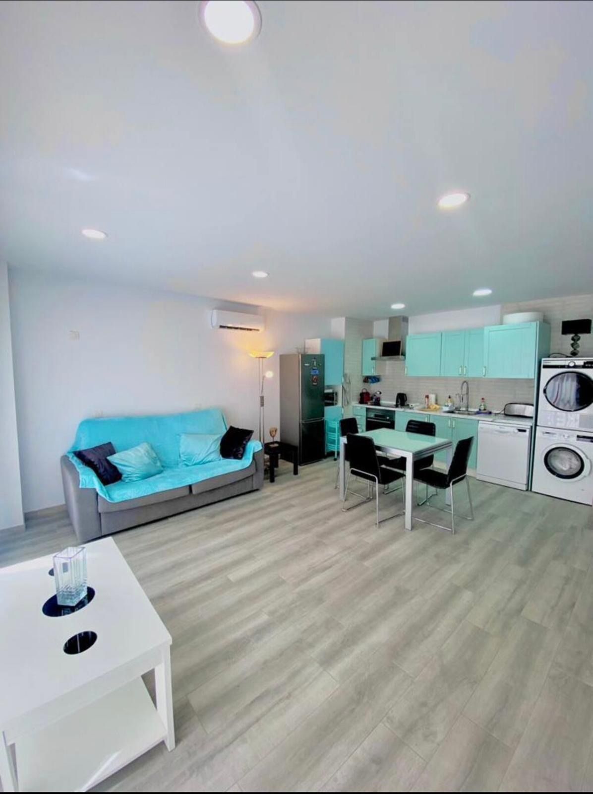 2 Bedroom Apartment – Las Chafiras