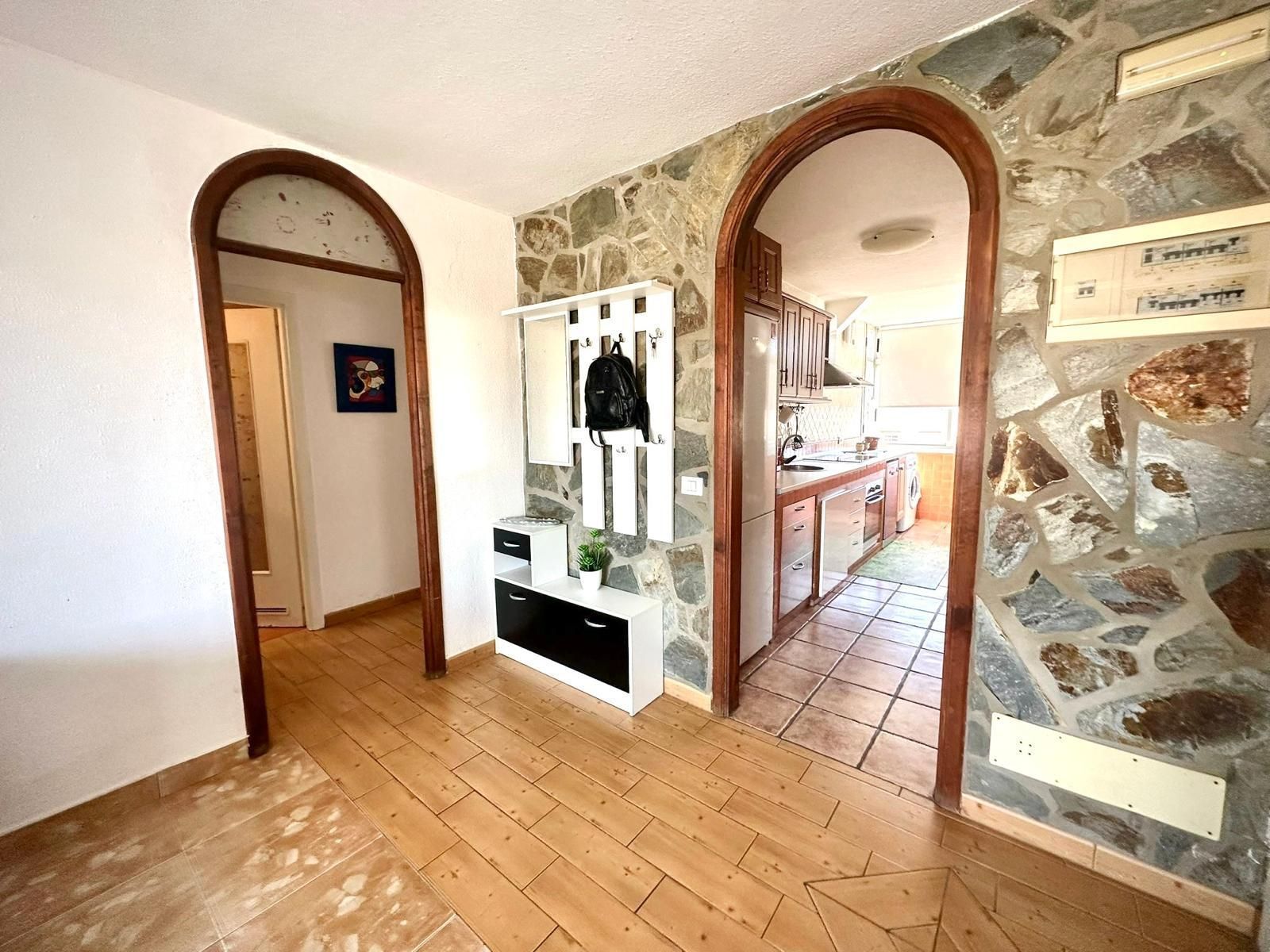 Luminoso appartamento con terrazza e vista mare a pochi passi dall’oceano a Los Cristianos.